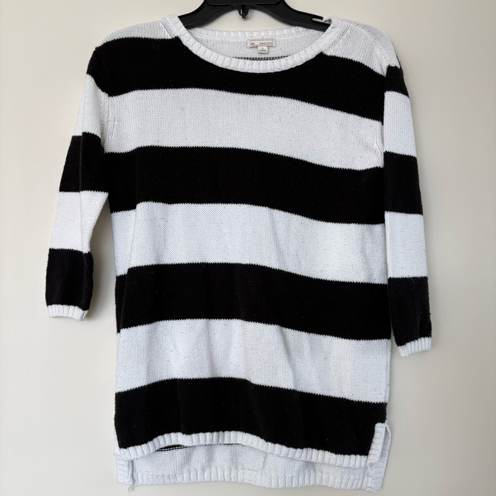 GAP Black and White Striped Women's Sweater